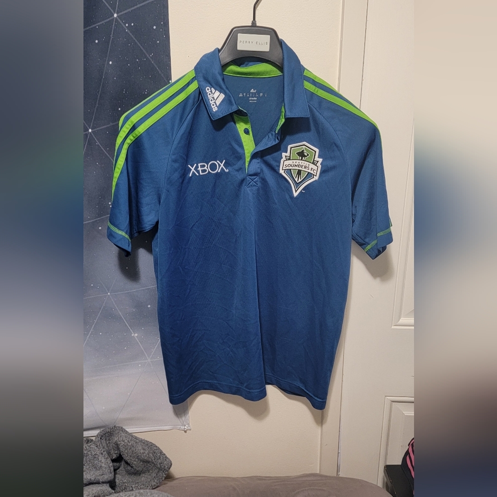 Seattle sounders FC player vintage polo *extremely rare*  size Small